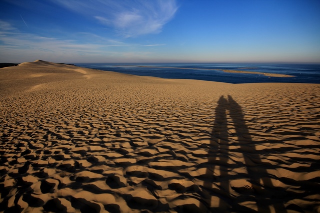 Lever de soleil sur la dune du Pilat et la ville d’Hiver